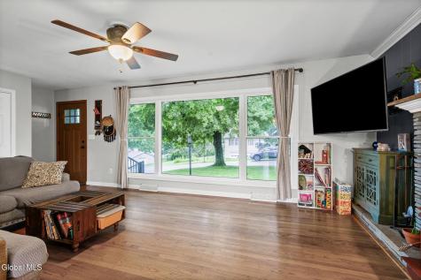 21 Jane Drive Glenville NY 12302
