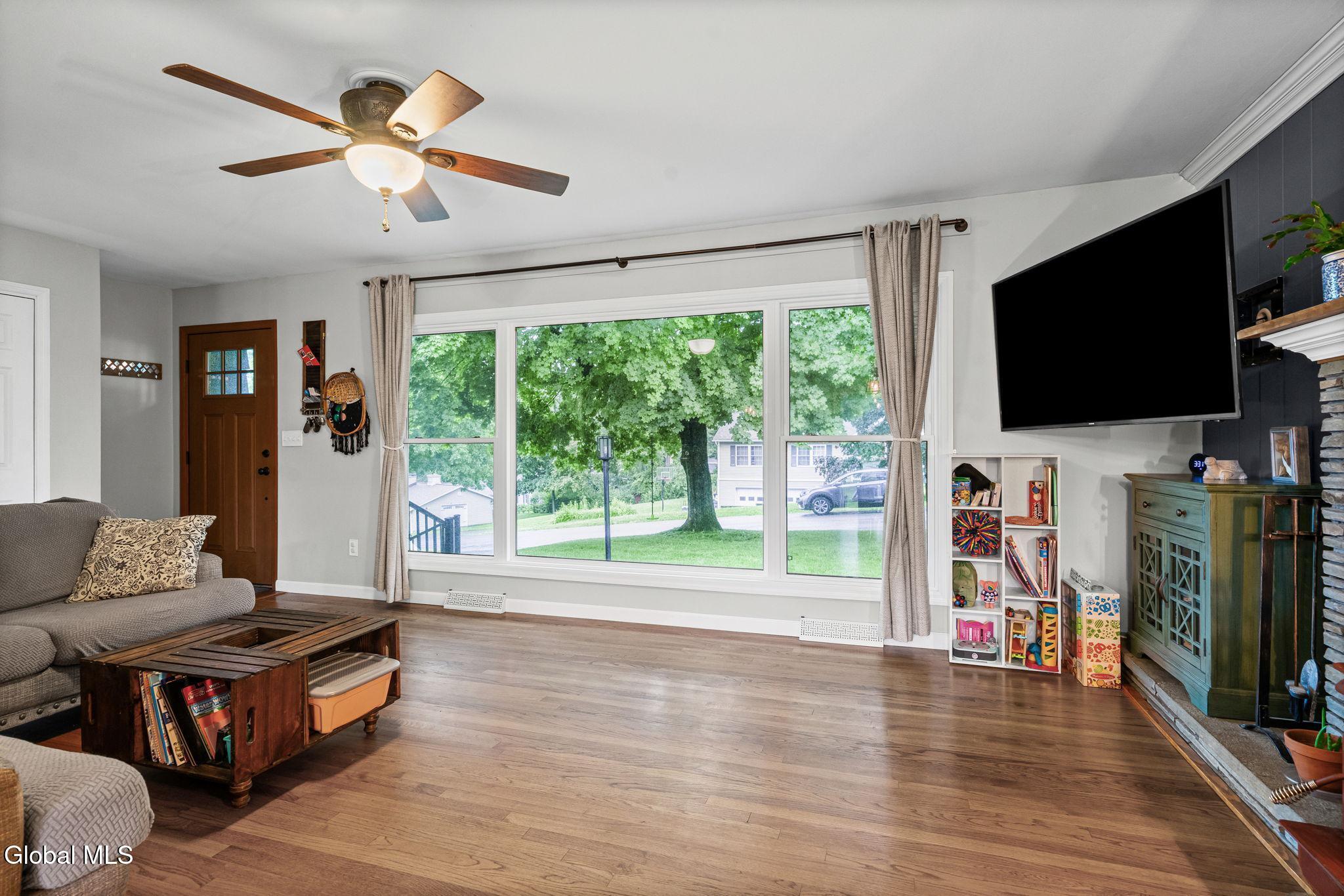 21 Jane Drive Glenville NY 12302