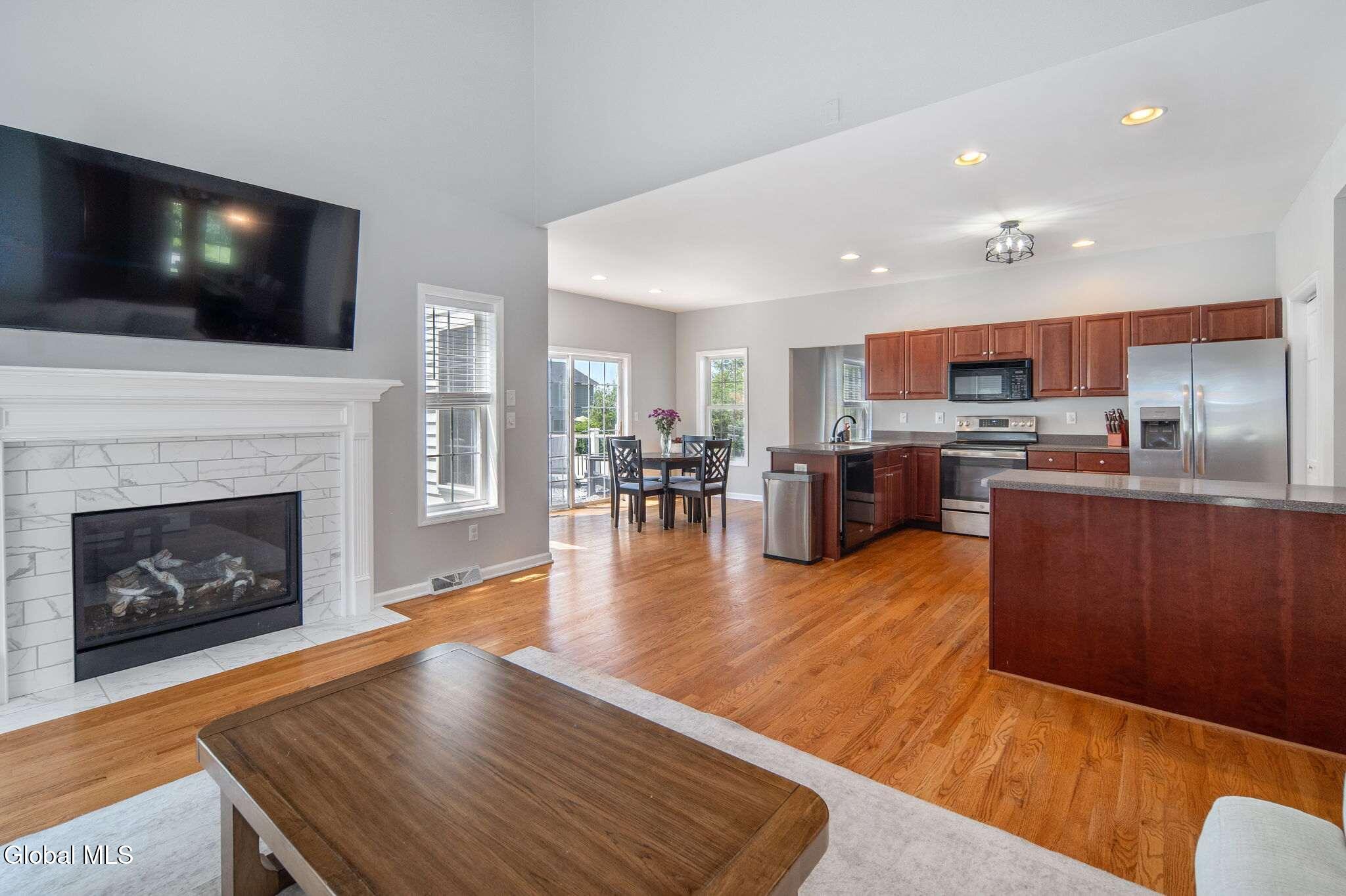 6 Mallard Drive Rexford NY 12148
