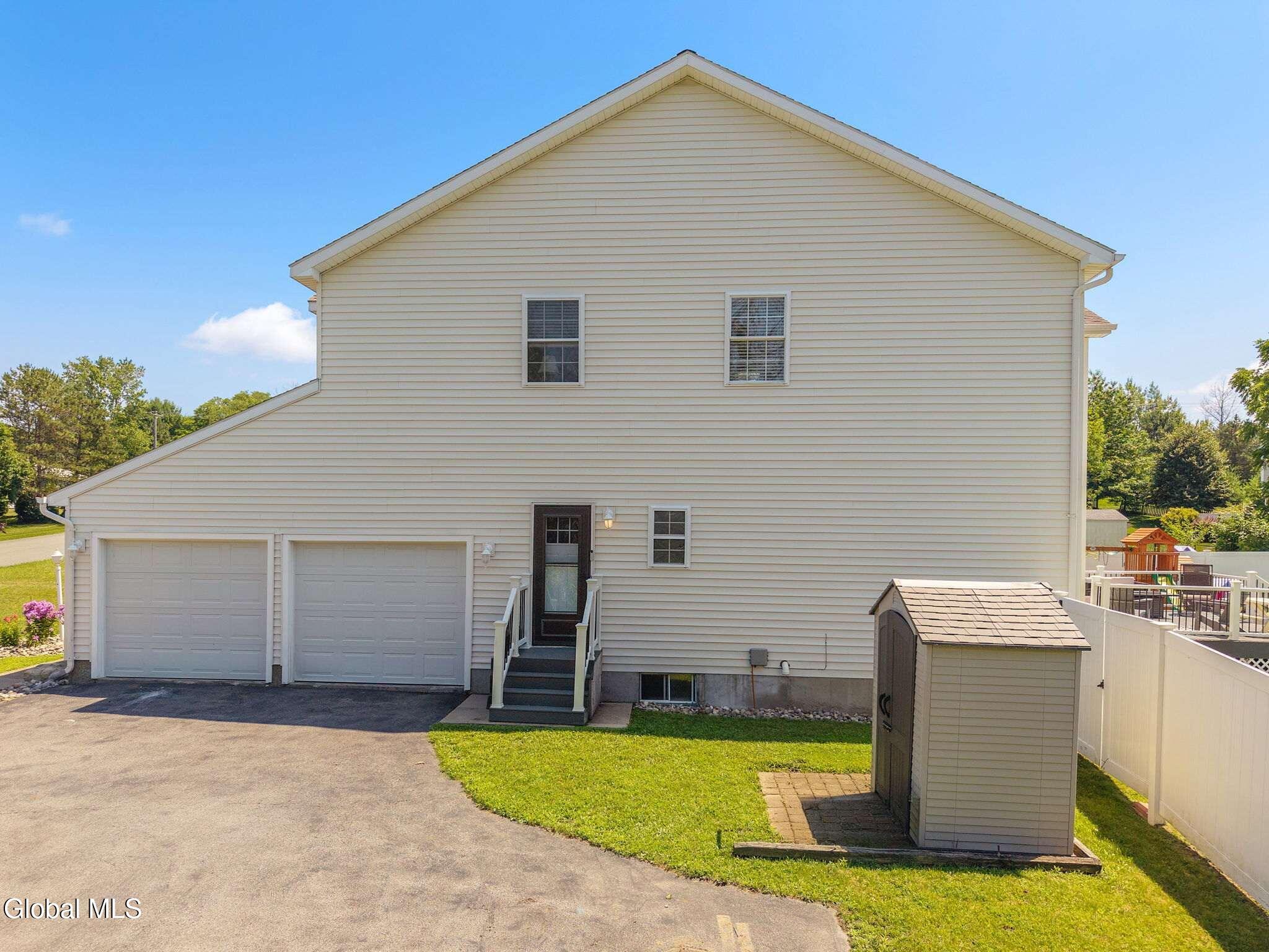 6 Mallard Drive Rexford NY 12148