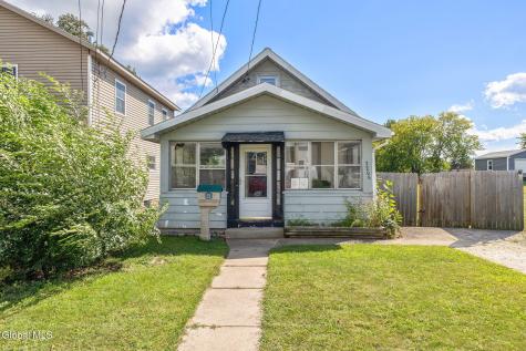 2206 William Street Schenectady NY 12306