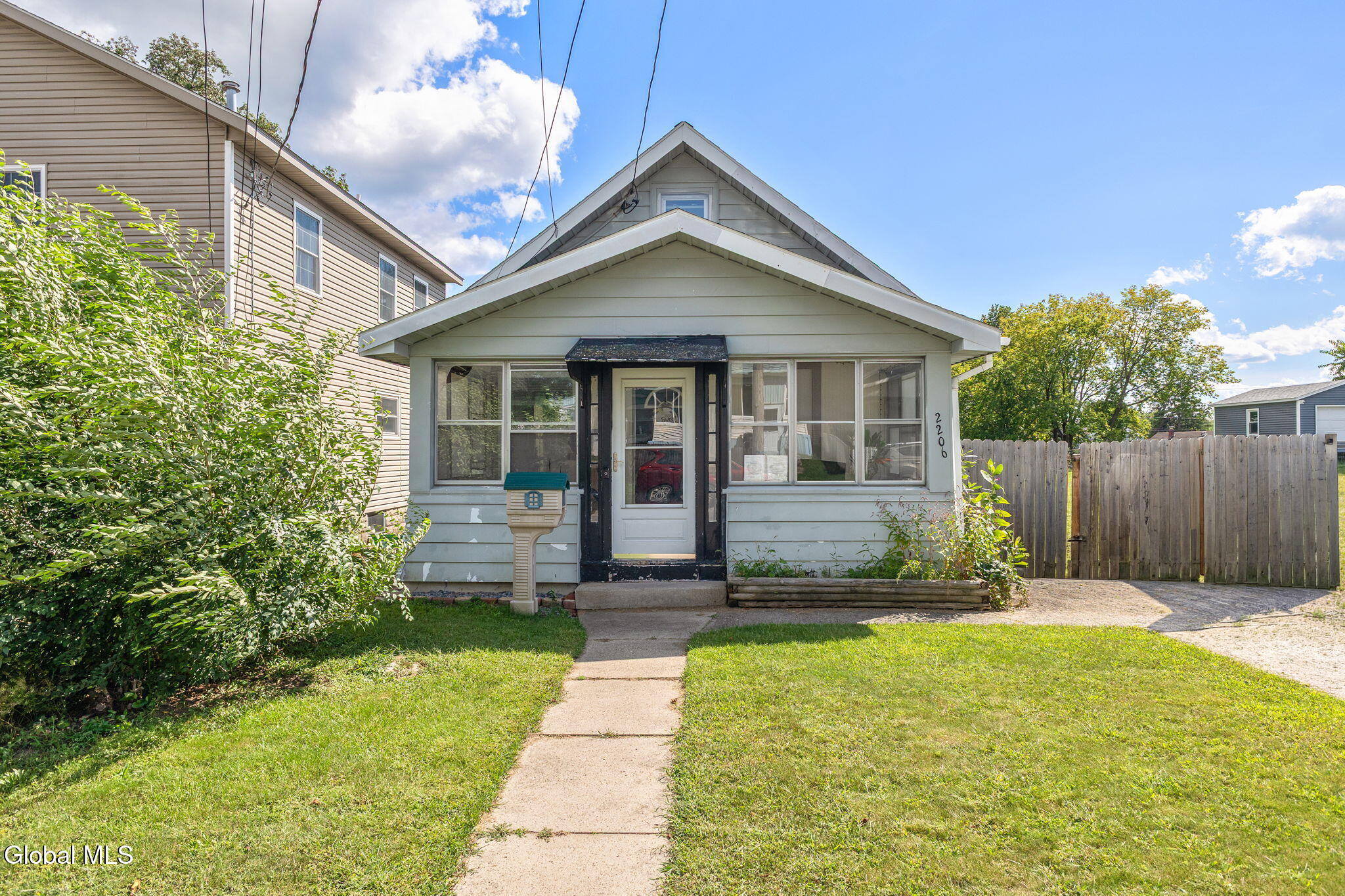 2206 William Street Schenectady NY 12306