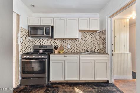 2206 William Street Schenectady NY 12306