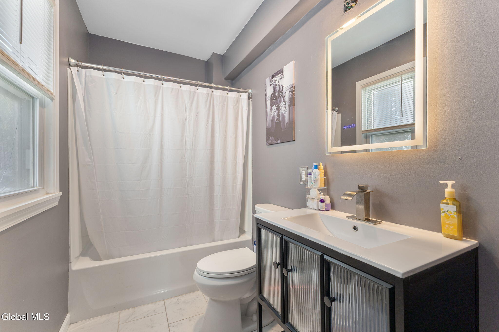 2206 William Street Schenectady NY 12306