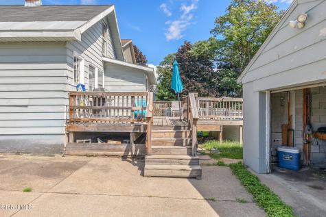 2206 William Street Schenectady NY 12306