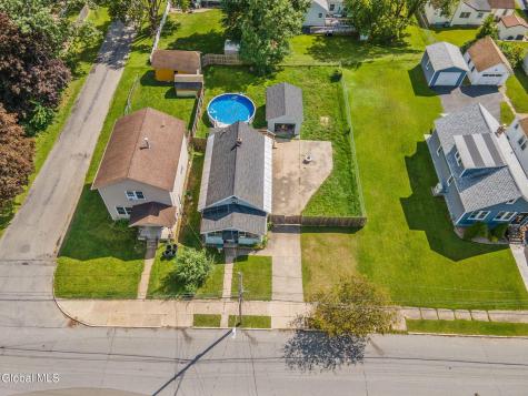2206 William Street Schenectady NY 12306