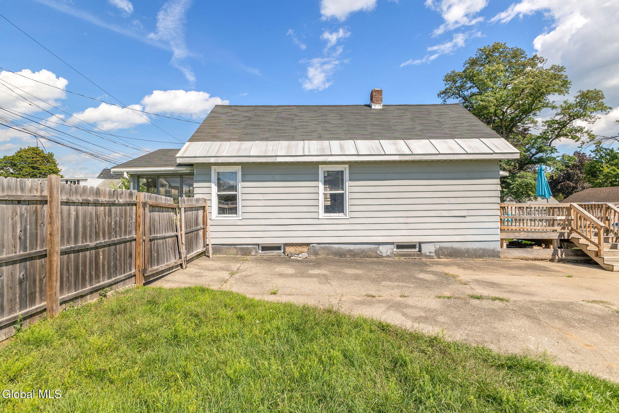 2206 William Street Schenectady NY 12306