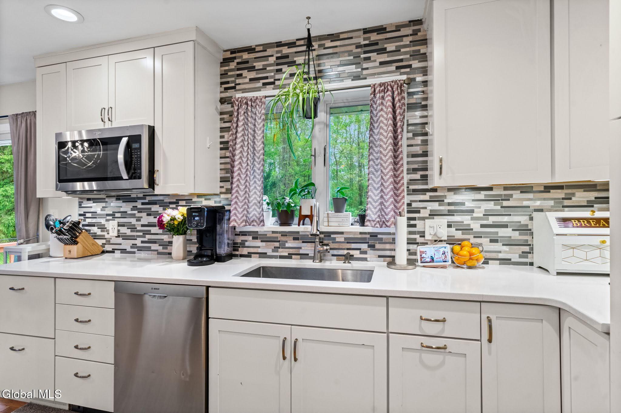 19 Sylvan Lane Troy NY 12180