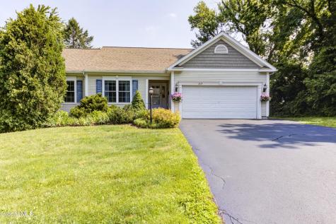 2419 Jaffrey Street Niskayuna NY 12309