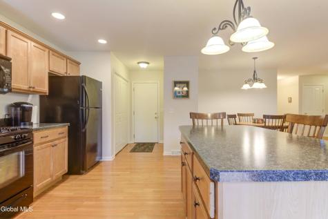 2419 Jaffrey Street Niskayuna NY 12309
