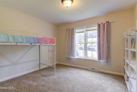 2419 Jaffrey Street Niskayuna NY 12309