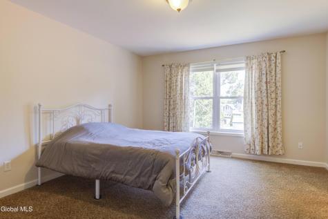 2419 Jaffrey Street Niskayuna NY 12309
