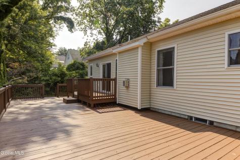 2419 Jaffrey Street Niskayuna NY 12309