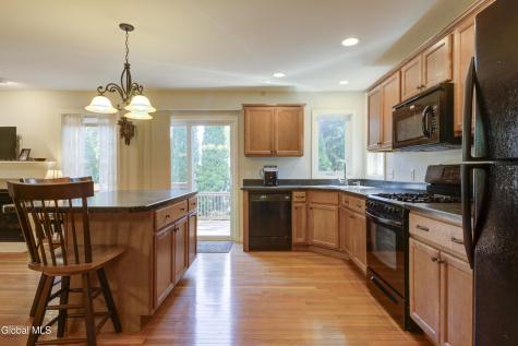 2419 Jaffrey Street Niskayuna NY 12309