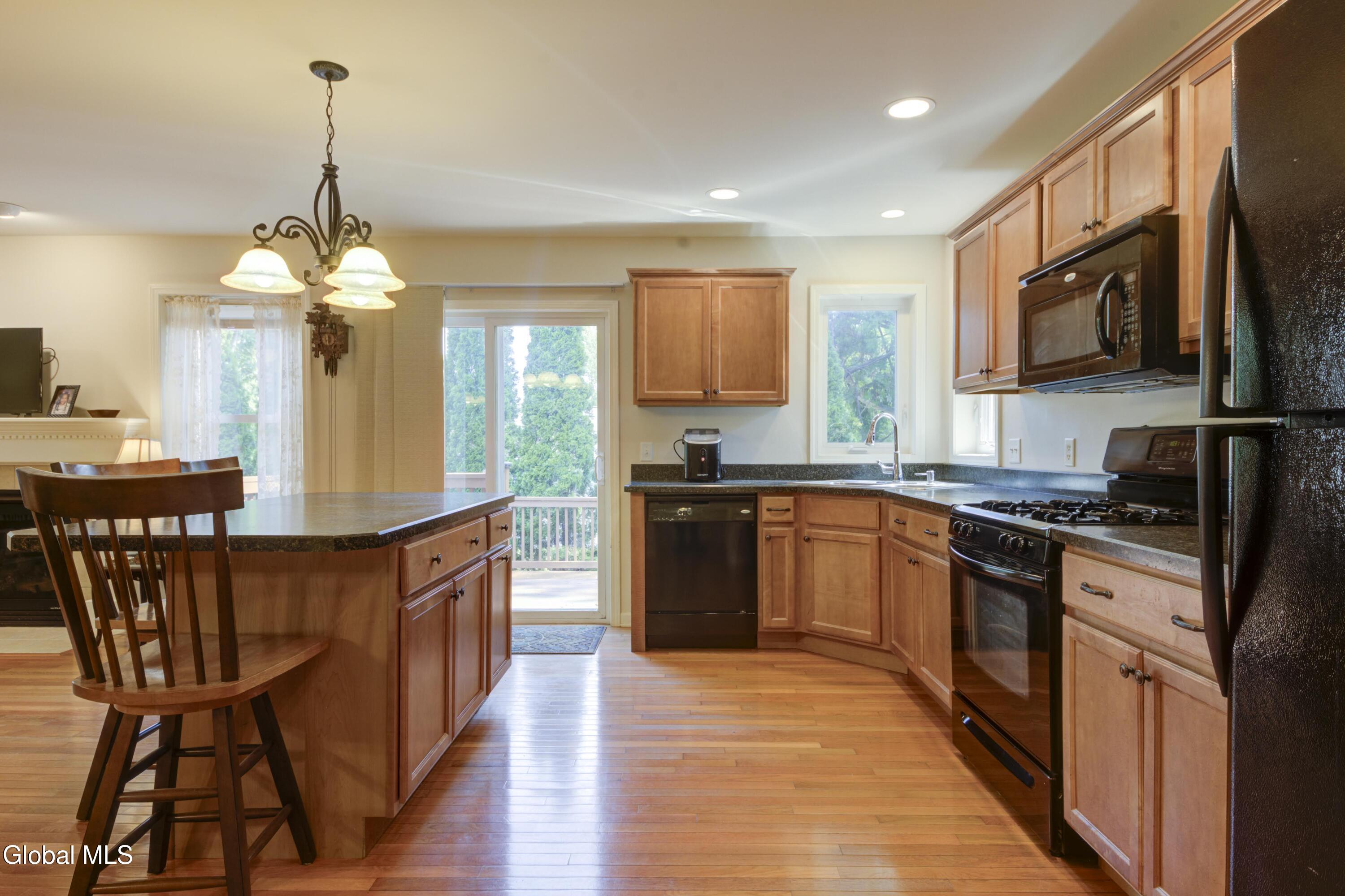 2419 Jaffrey Street Niskayuna NY 12309