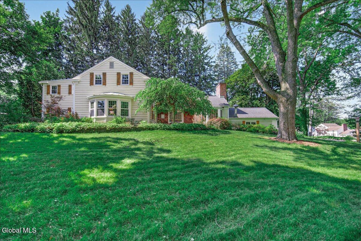 1916 E Country Club Drive Niskayuna NY 12309