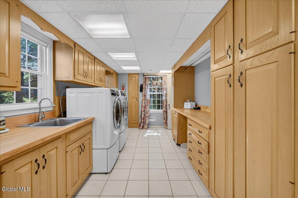 1916 E Country Club Drive Niskayuna NY 12309