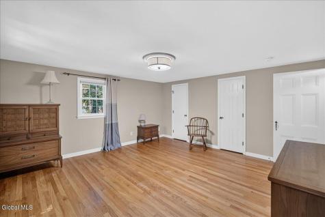 1916 E Country Club Drive Niskayuna NY 12309