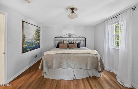 1916 E Country Club Drive Niskayuna NY 12309