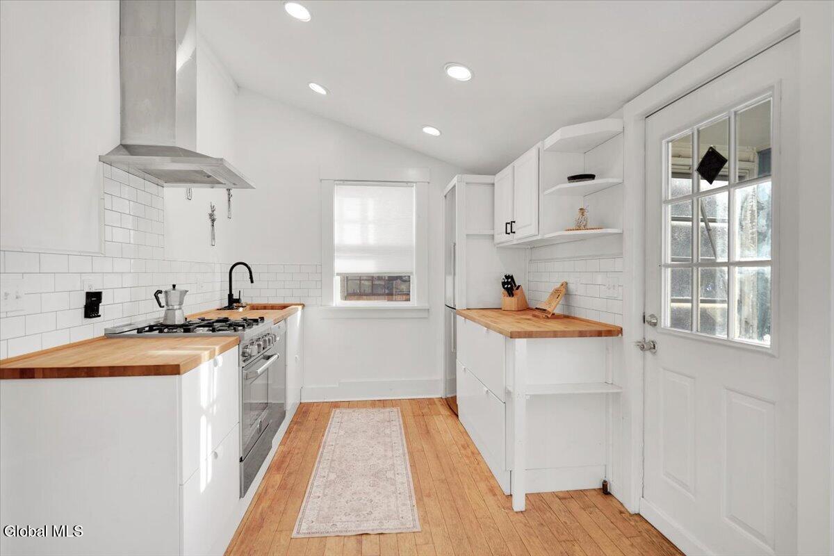 1095 Regent Street Niskayuna NY 12309