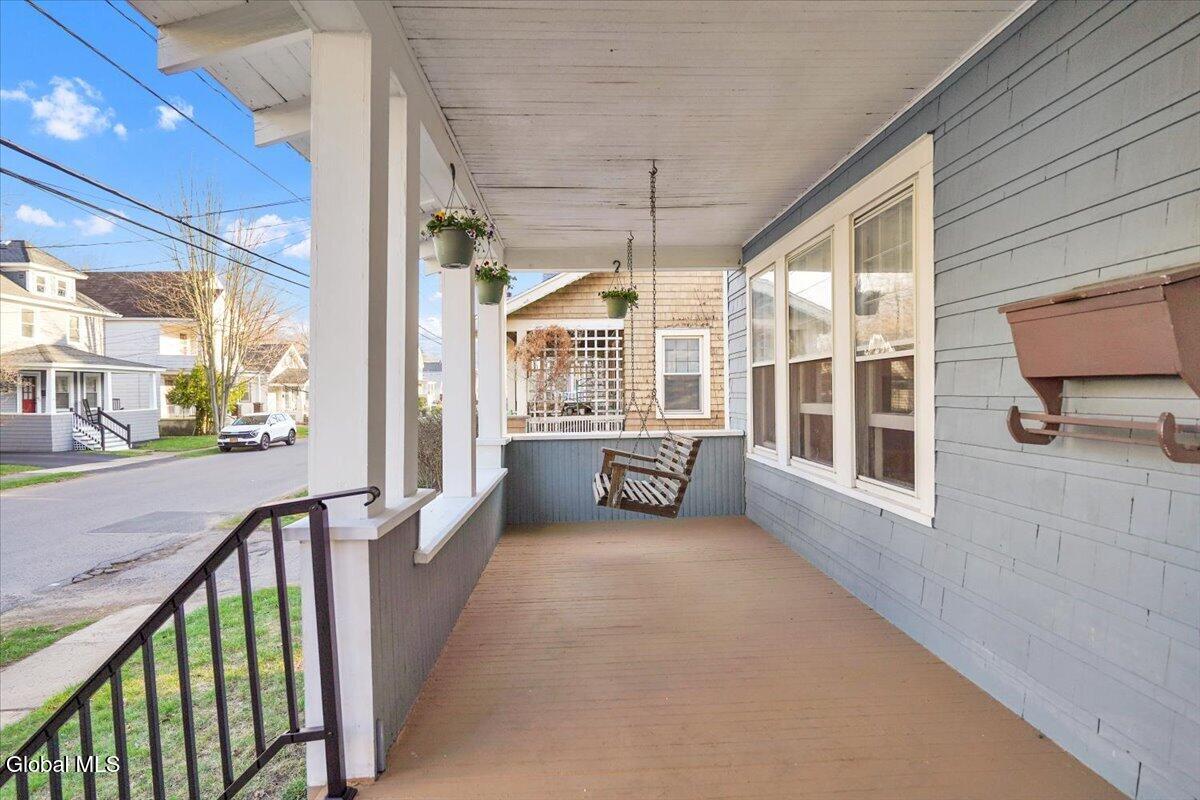 1095 Regent Street Niskayuna NY 12309