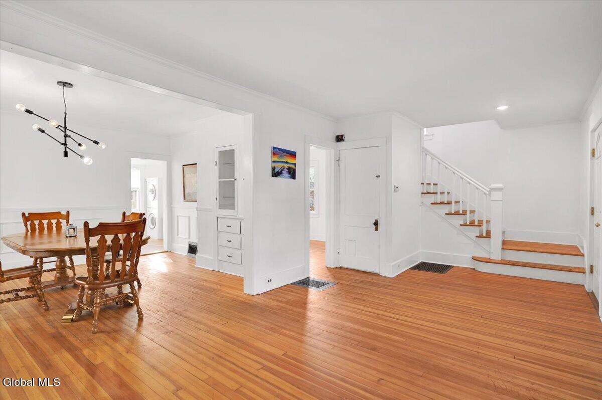 1095 Regent Street Niskayuna NY 12309