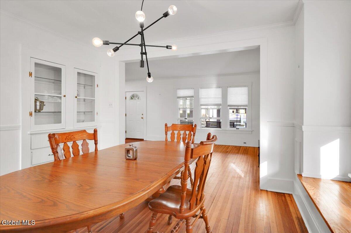 1095 Regent Street Niskayuna NY 12309
