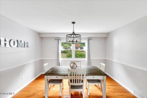 25 Concord Drive Niskayuna NY 12309