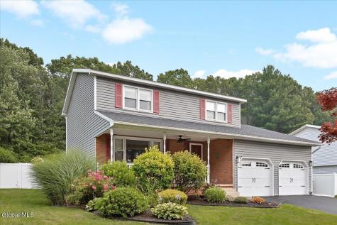 25 Concord Drive Niskayuna NY 12309