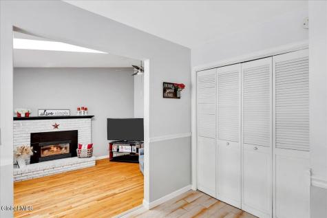 25 Concord Drive Niskayuna NY 12309