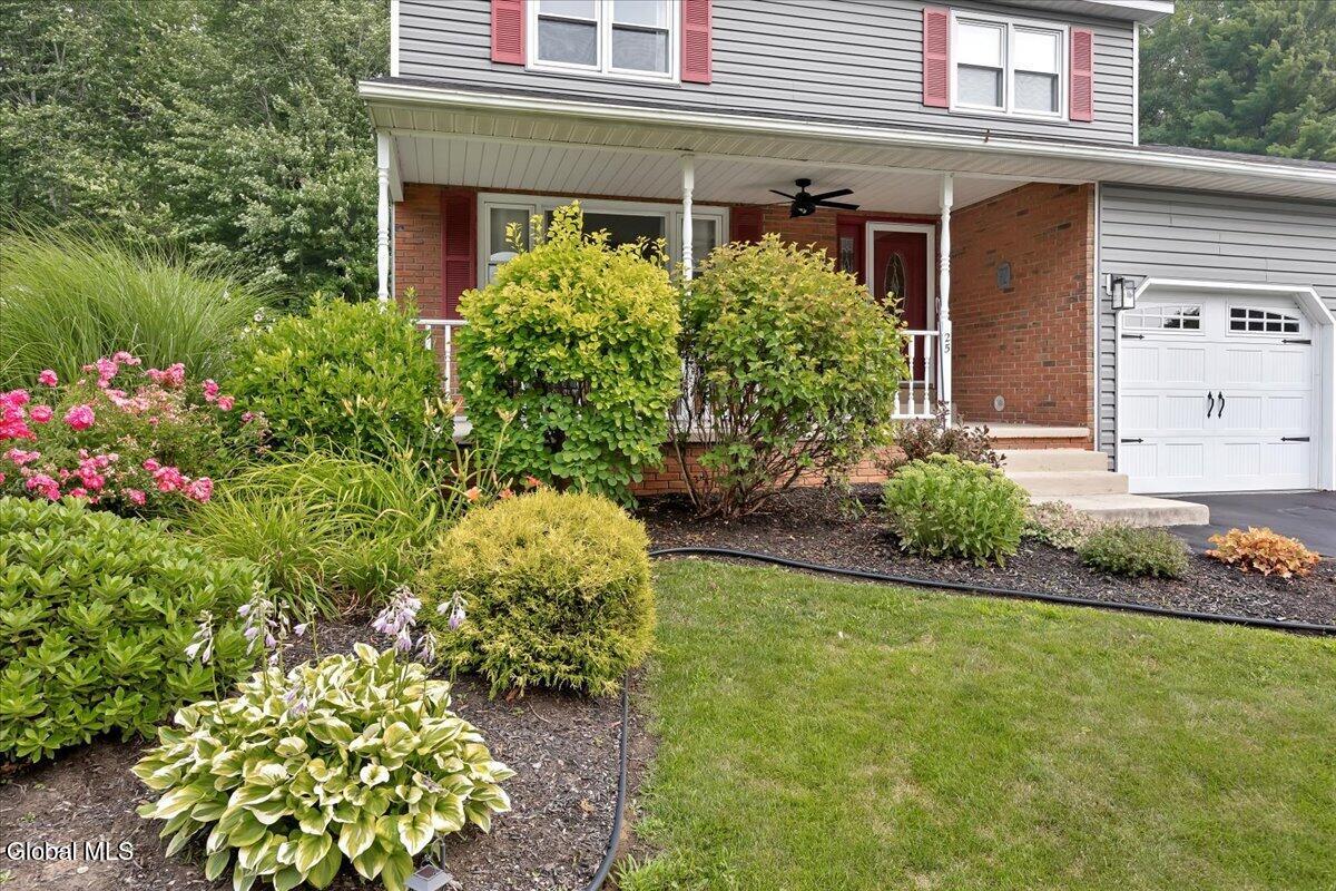 25 Concord Drive Niskayuna NY 12309