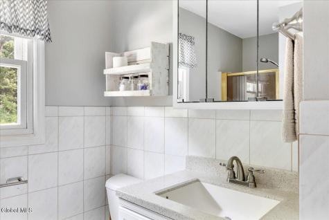 25 Concord Drive Niskayuna NY 12309