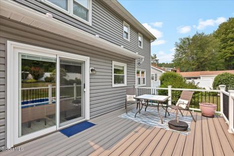 25 Concord Drive Niskayuna NY 12309