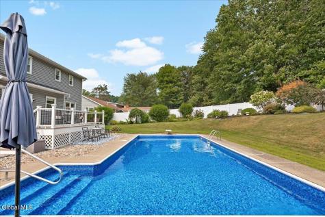 25 Concord Drive Niskayuna NY 12309