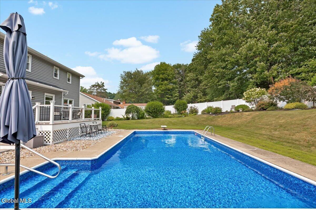 25 Concord Drive Niskayuna NY 12309