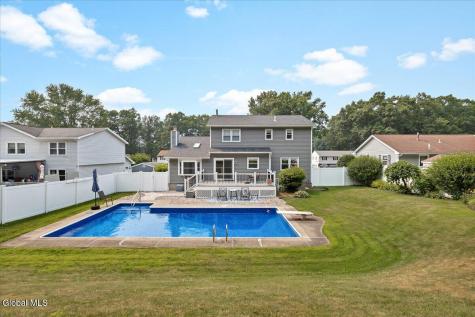 25 Concord Drive Niskayuna NY 12309