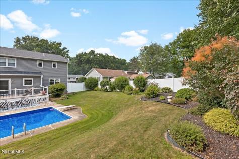 25 Concord Drive Niskayuna NY 12309