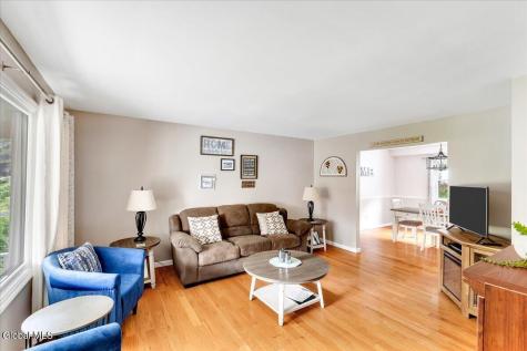 25 Concord Drive Niskayuna NY 12309