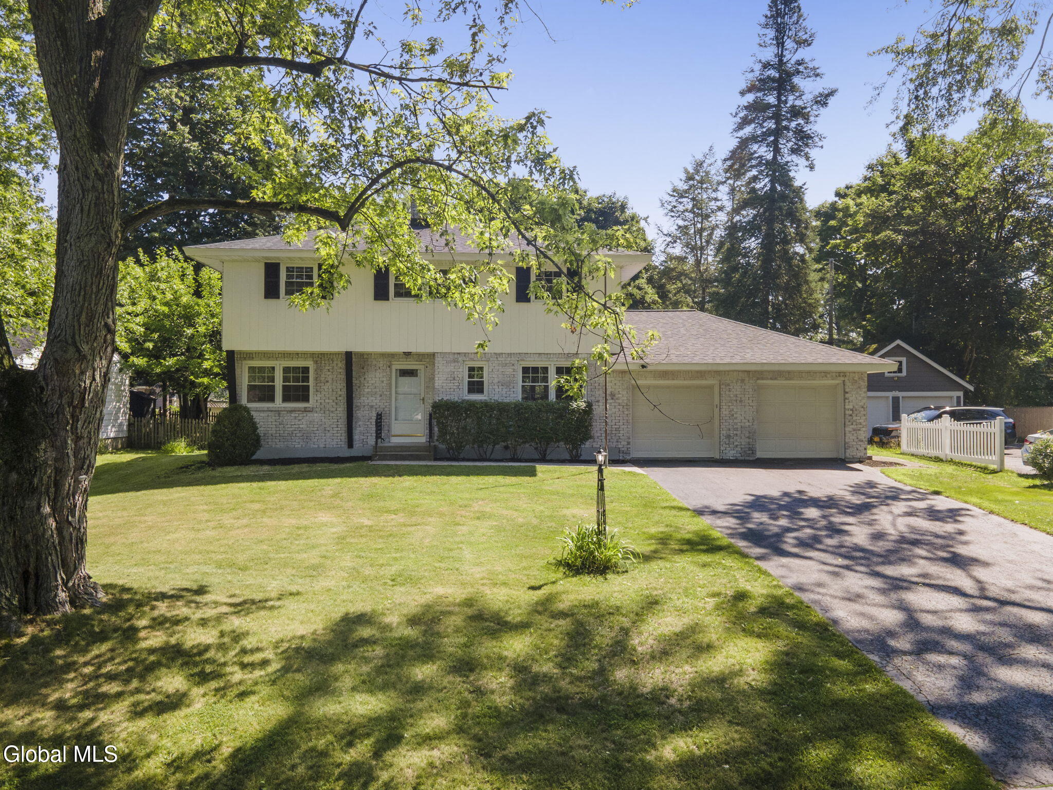 5 Salisbury Road Delmar NY 12054