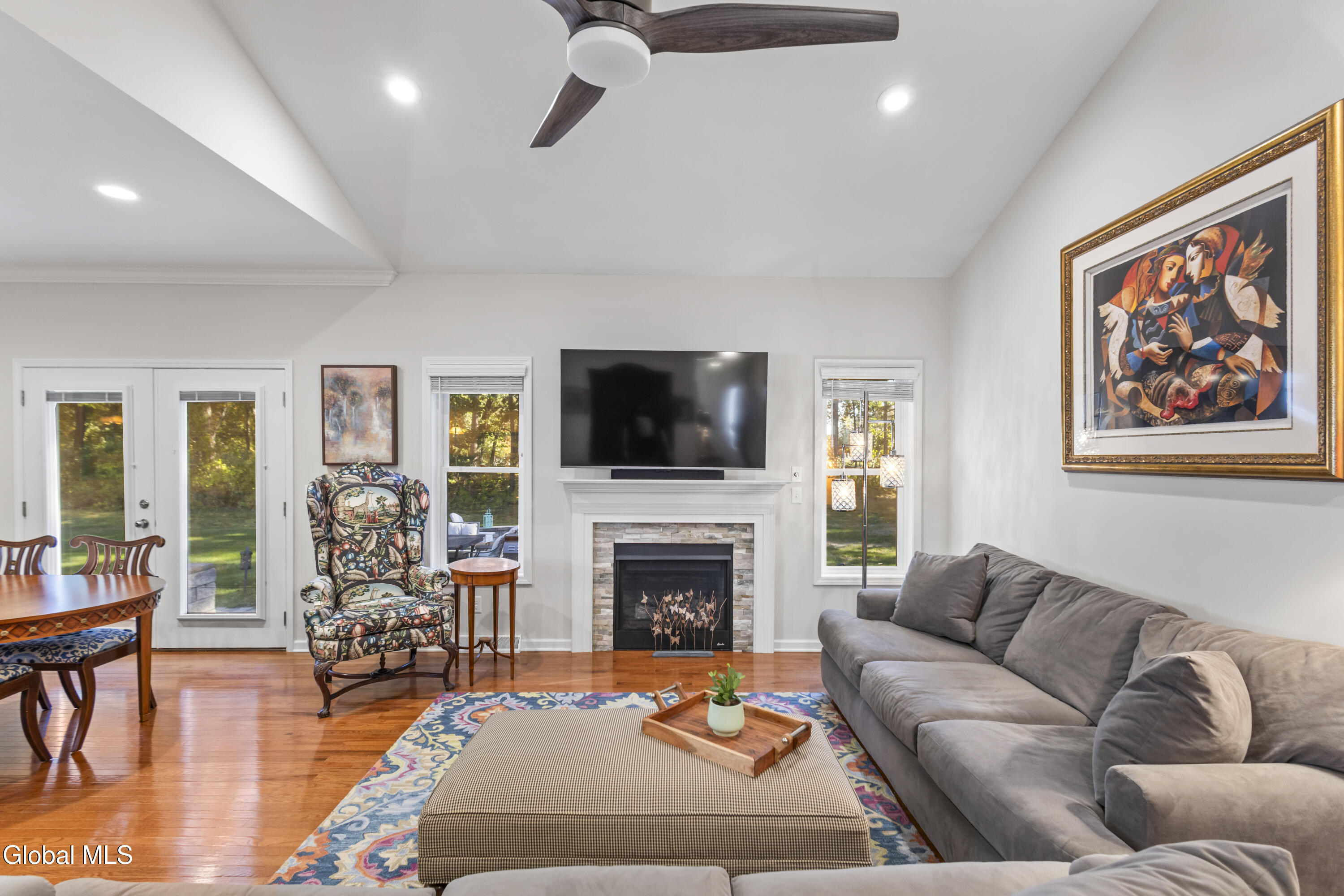 26 Jessica Lane Glenmont NY 12077