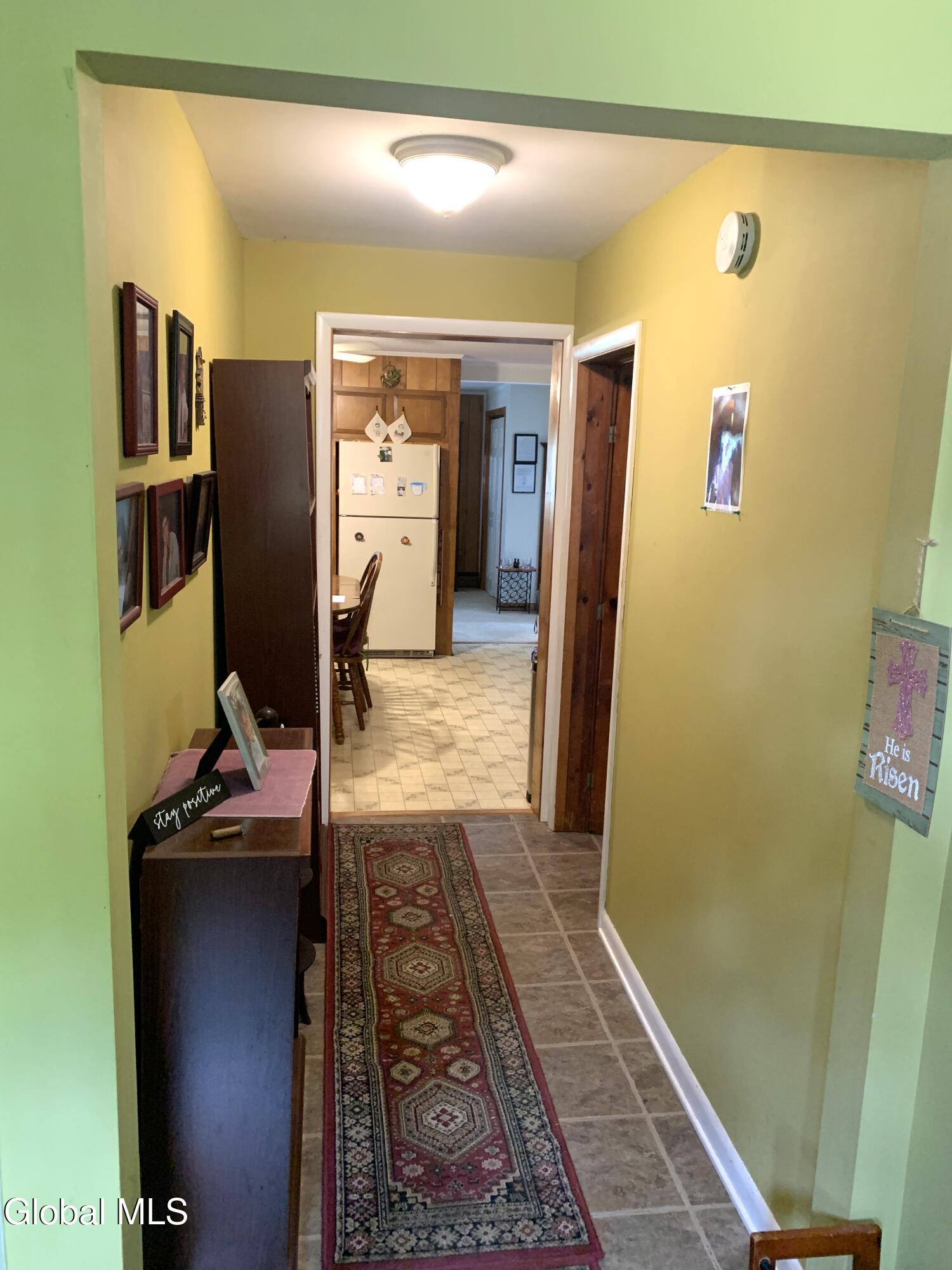 10 Dahl Way Averill Park NY 12018