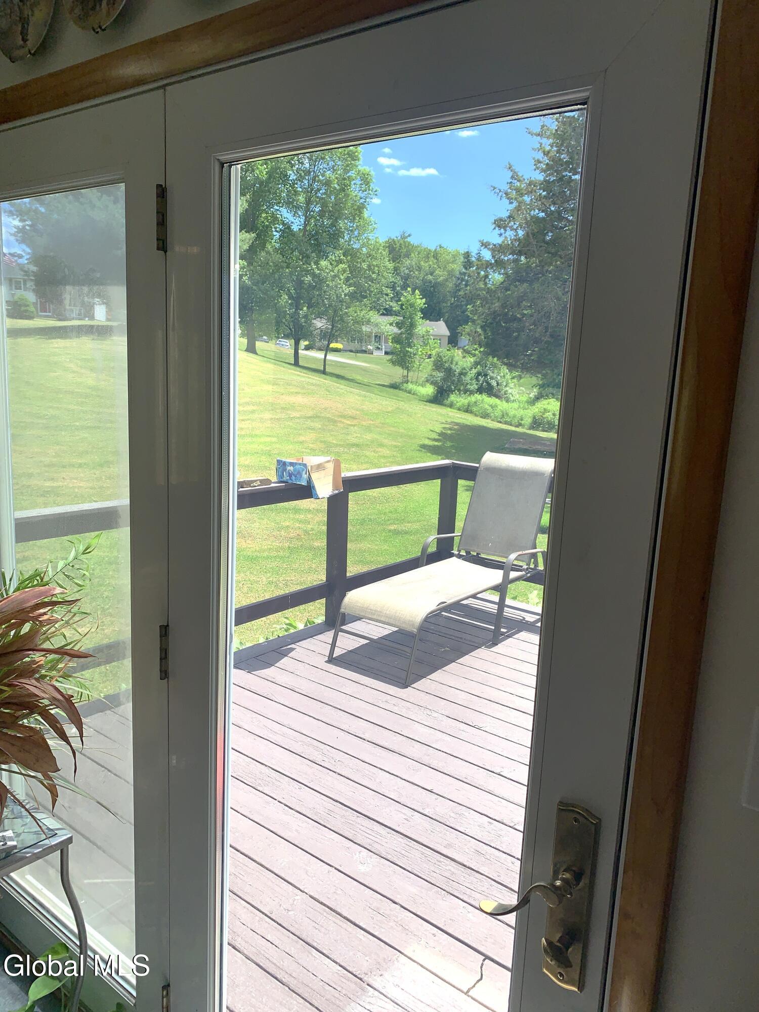 10 Dahl Way Averill Park NY 12018
