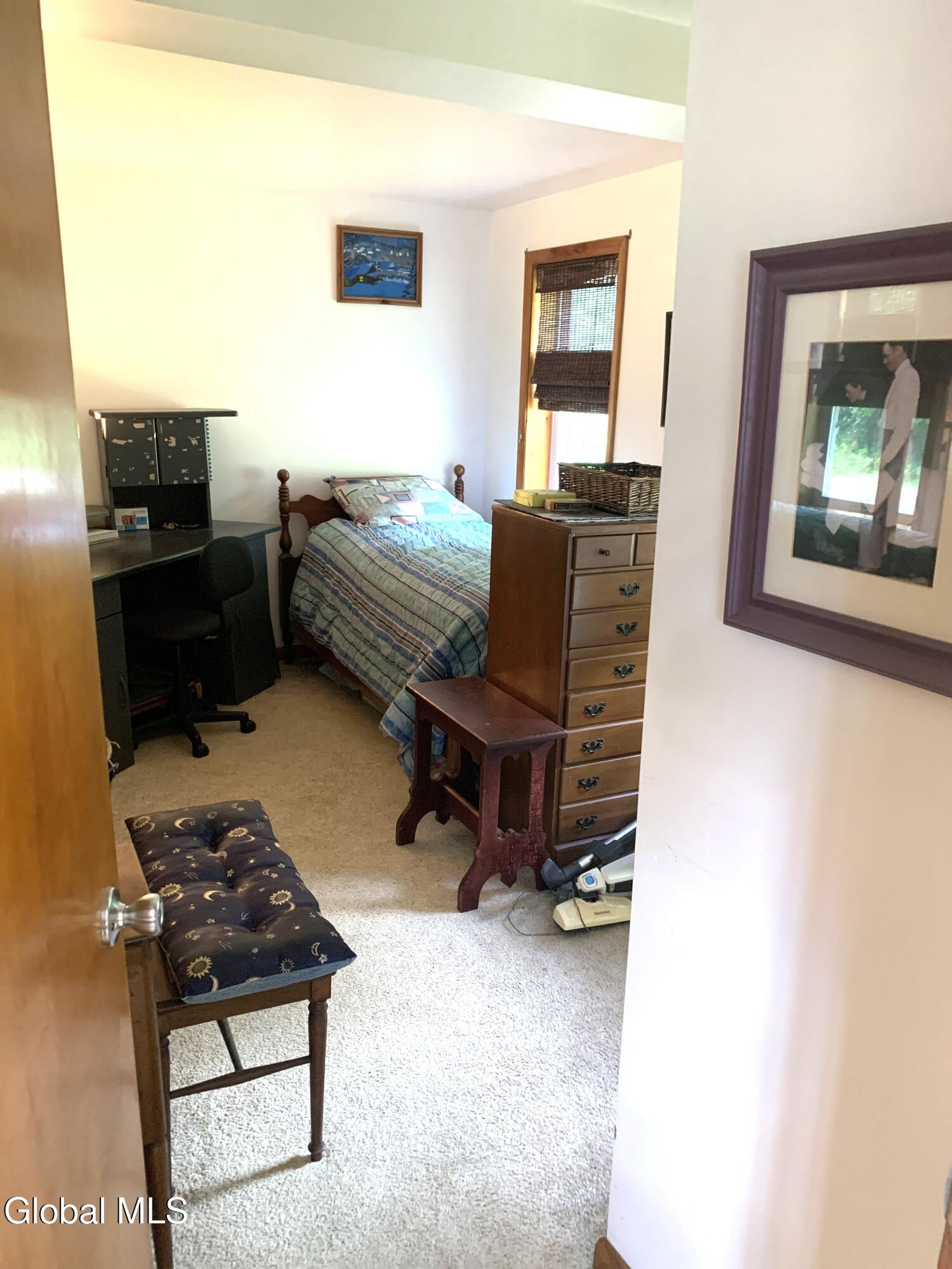 10 Dahl Way Averill Park NY 12018