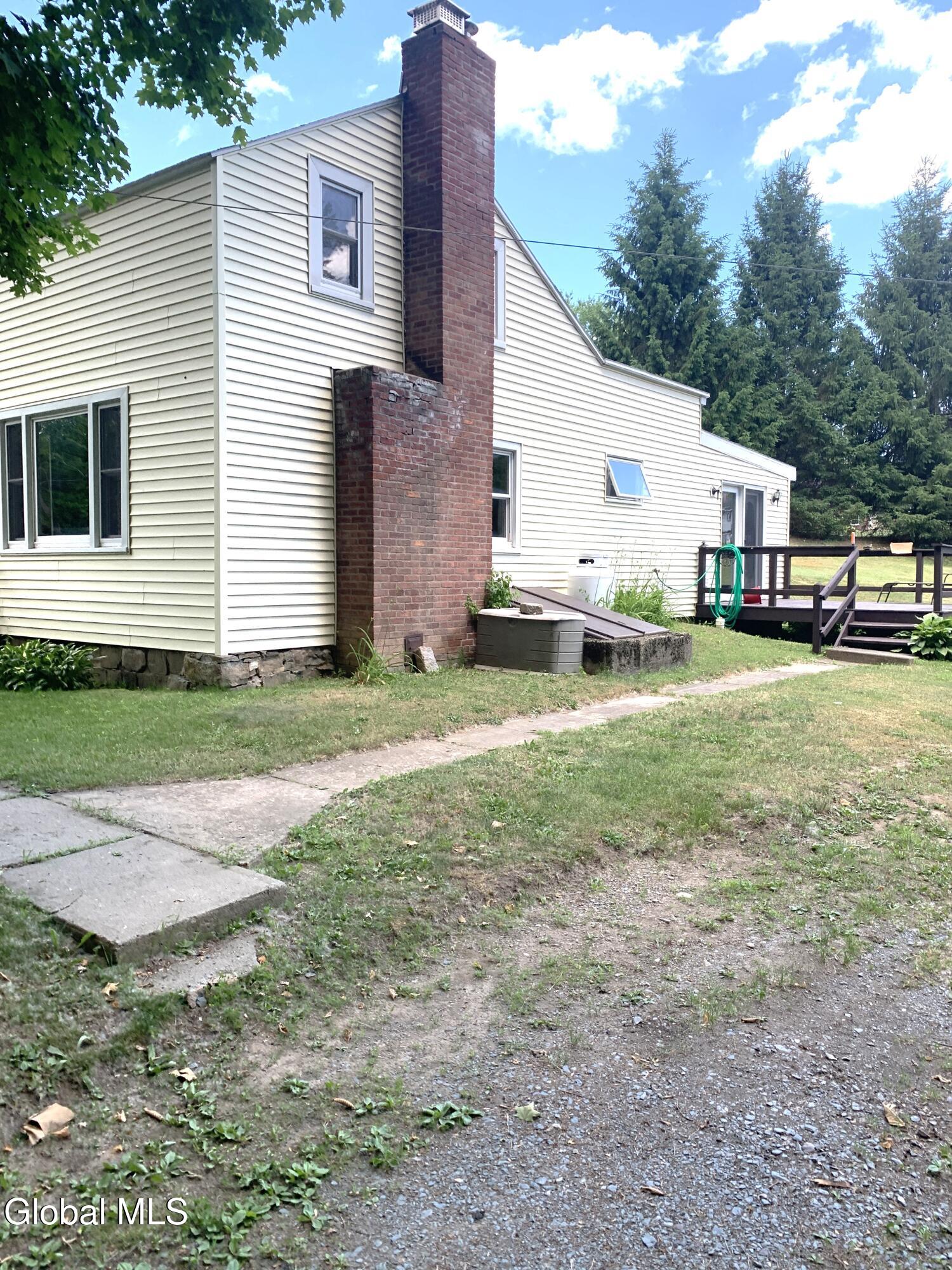 10 Dahl Way Averill Park NY 12018