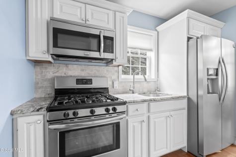1 Erlynn Place Niskayuna NY 12309