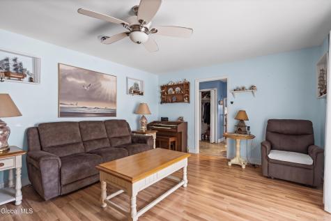 1 Erlynn Place Niskayuna NY 12309