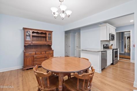 1 Erlynn Place Niskayuna NY 12309