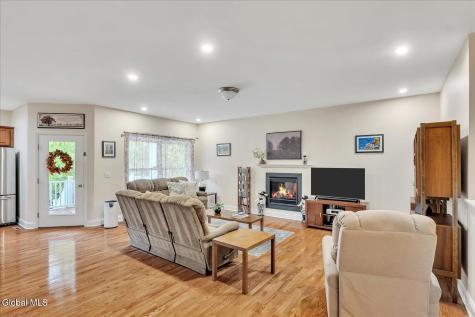 1 Mallard Place Mechanicville NY 12118