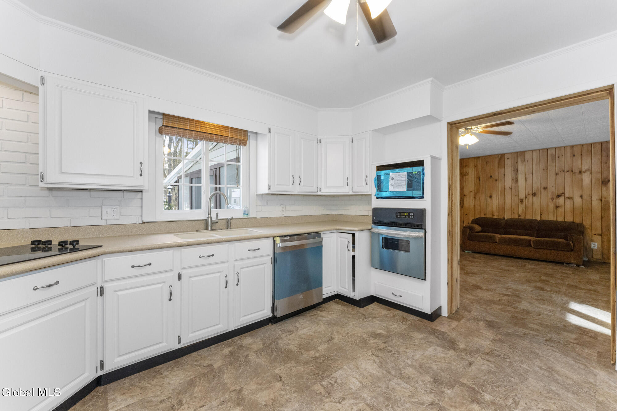 50 Hillcrest Drive West Sand Lake NY 12018