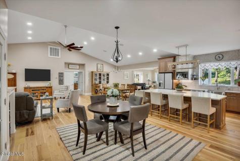 7 Nott Road Guilderland NY 12084
